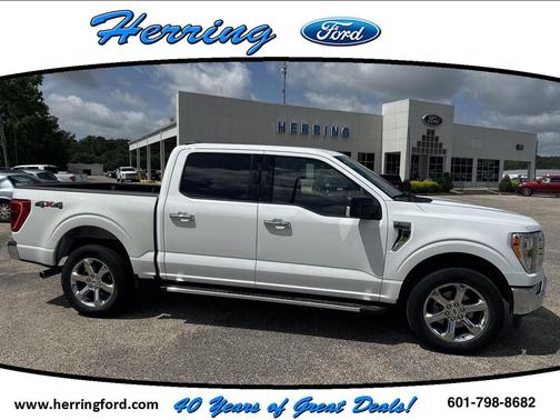 Oxford White 2023 Ford F-150 XLT