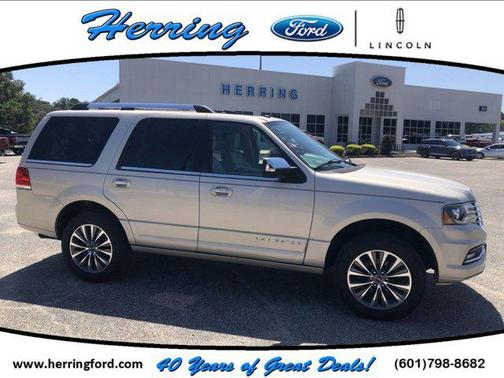 2017 Lincoln Navigator Select