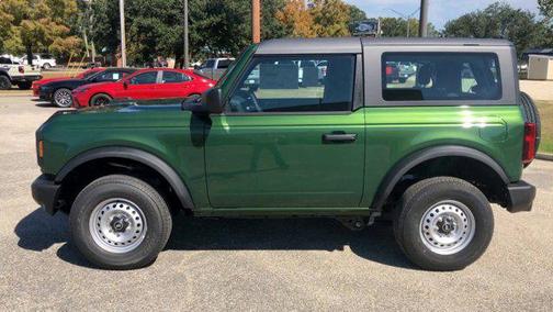 2025 Ford Bronco Base