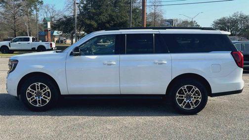 2025 Ford Expedition Max Active 4x2