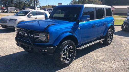 2024 Ford Bronco Outer Banks