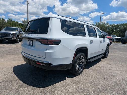 Bright White Clearcoat 2024 Jeep Wagoneer SERIES II