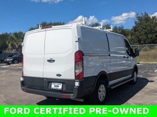 2022 Ford Transit-250 Base