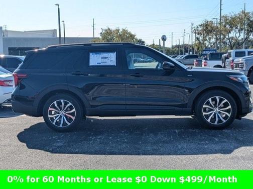 2025 Ford Explorer ST-Line