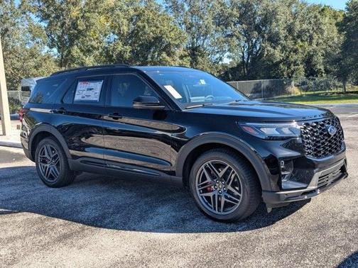 2025 Ford Explorer ST