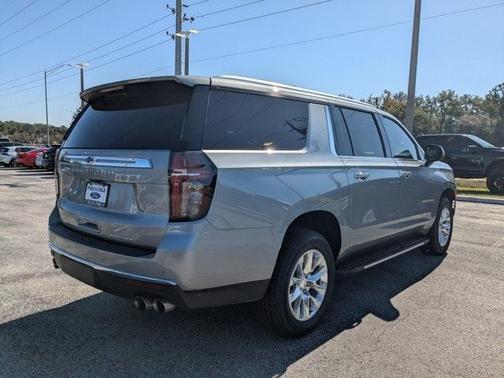 2024 Chevrolet Suburban Premier