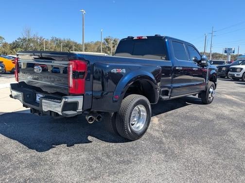 2024 Ford F-350 LARIAT SUPER DUTY