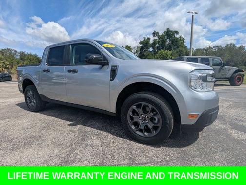 ICONIC SILVER METALLIC 2024 Ford Maverick XLT