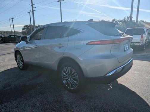 2024 Toyota Venza LE