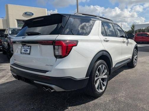 2025 Ford Explorer Platinum