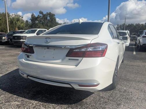 2017 Honda Accord Hybrid EX-L