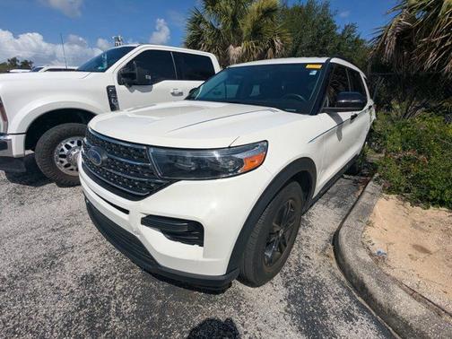 STAR WHITE MET TRI-COAT 2022 Ford Explorer XLT