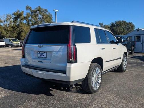 2016 Cadillac Escalade Platinum