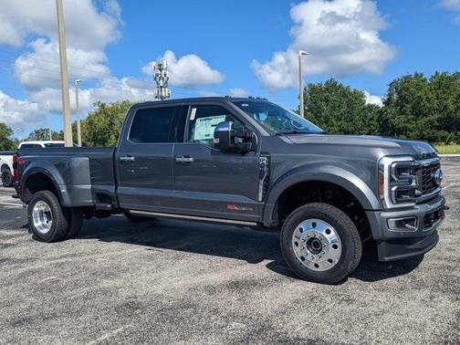 2025 Ford F-450 Platinum
