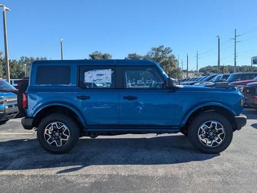 2025 Ford Bronco Base