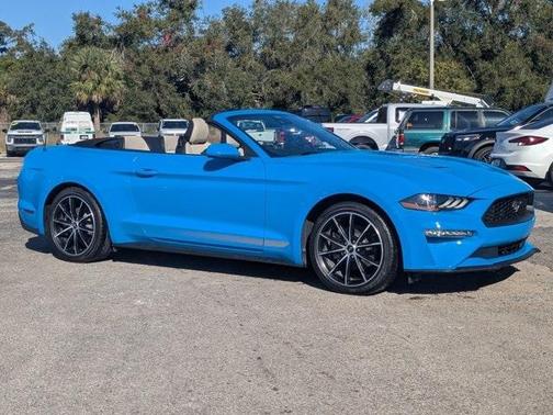 2022 Ford Mustang EcoBoost Premium