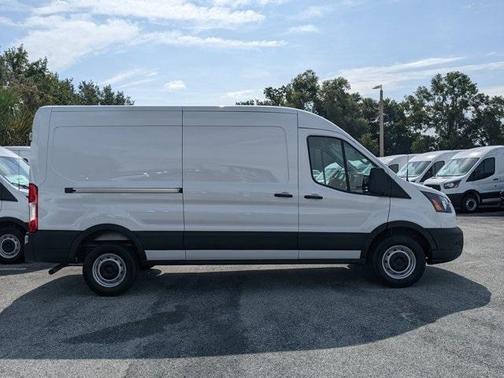 2025 Ford Transit-250 148 WB Medium Roof Cargo