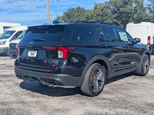 2025 Ford Explorer ST