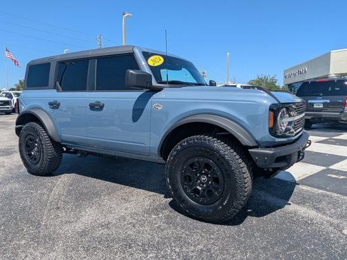 AZURE GRAY MET TRI-COAT 2024 Ford Bronco WILDTRAK