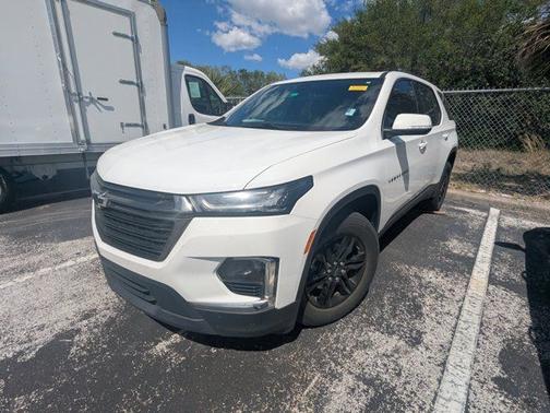 Summit White 2023 Chevrolet Traverse LT CLOTH