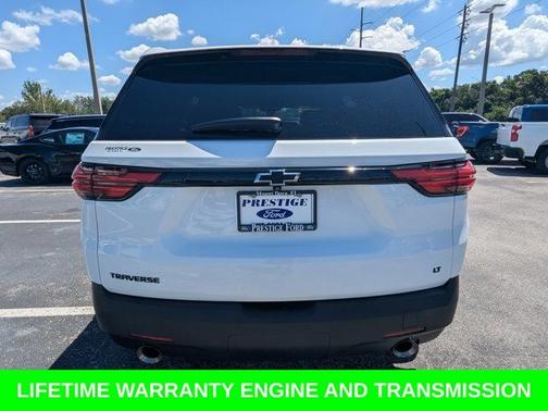 Summit White 2023 Chevrolet Traverse LT CLOTH