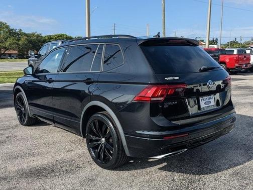 2020 Volkswagen Tiguan 2.0T SE R-Line Black
