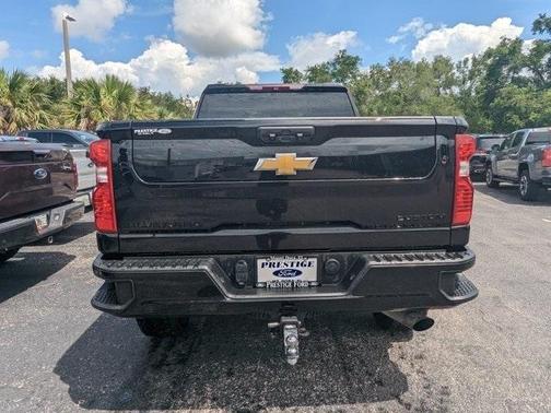 2022 Chevrolet Silverado 2500 Custom
