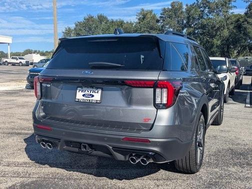2025 Ford Explorer ST