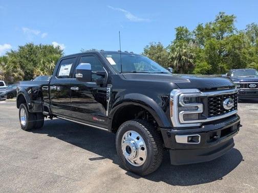 2025 Ford F-450 Platinum