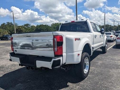 2025 Ford F-450 Platinum