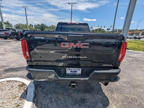 2023 GMC Sierra 2500 AT4