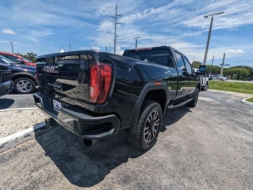 2023 GMC Sierra 2500 AT4