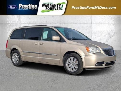 2015 Chrysler Town & Country Touring