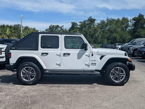 2022 Jeep Wrangler Unlimited Sahara