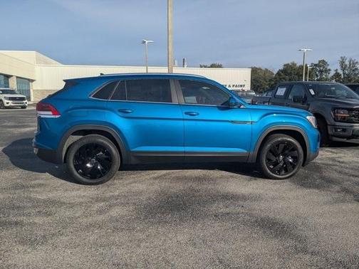 2024 Volkswagen Atlas Cross Sport 2.0T SE w/Technology