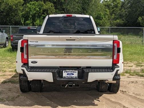 2025 Ford F-450 Platinum