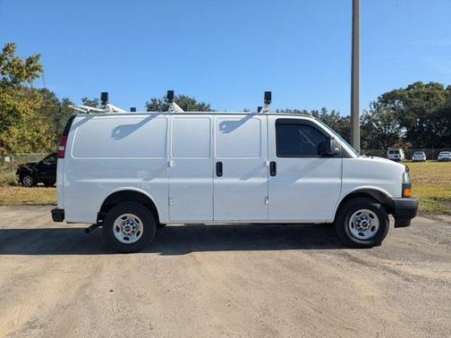 2023 GMC Savana 2500 Work Van