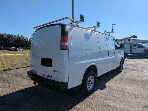 2023 GMC Savana 2500 Work Van