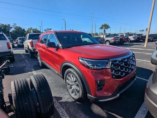 2025 Ford Explorer Platinum
