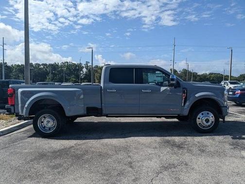 2025 Ford F-450 Platinum