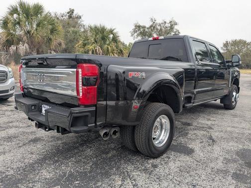 2025 Ford F-350 KING RANCH