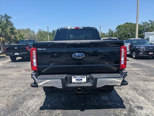 2023 Ford F-350 XLT