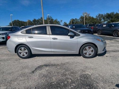 2017 Chevrolet Cruze LS