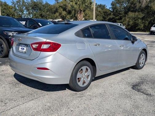 2017 Chevrolet Cruze LS