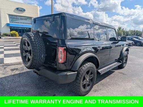SHADOW BLACK 2025 Ford Bronco OUTER BANKS
