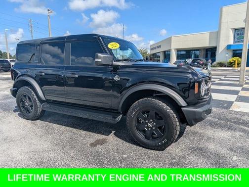 SHADOW BLACK 2025 Ford Bronco OUTER BANKS