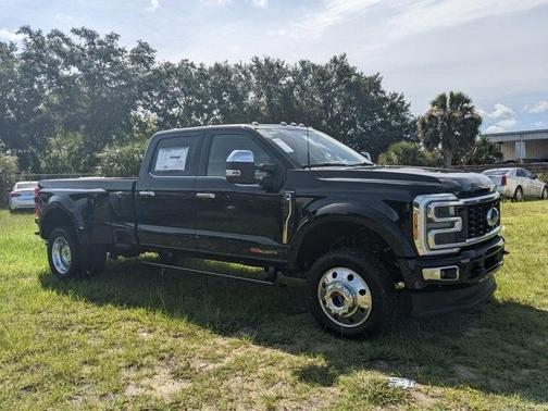 2025 Ford F-450 Platinum