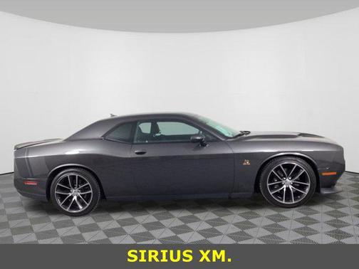 2016 Dodge Challenger R/T Scat Pack