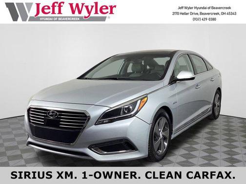 2017 Hyundai SONATA Hybrid Limited
