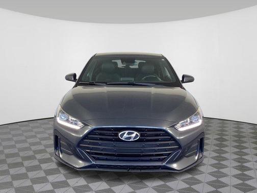 2019 Hyundai Veloster 2